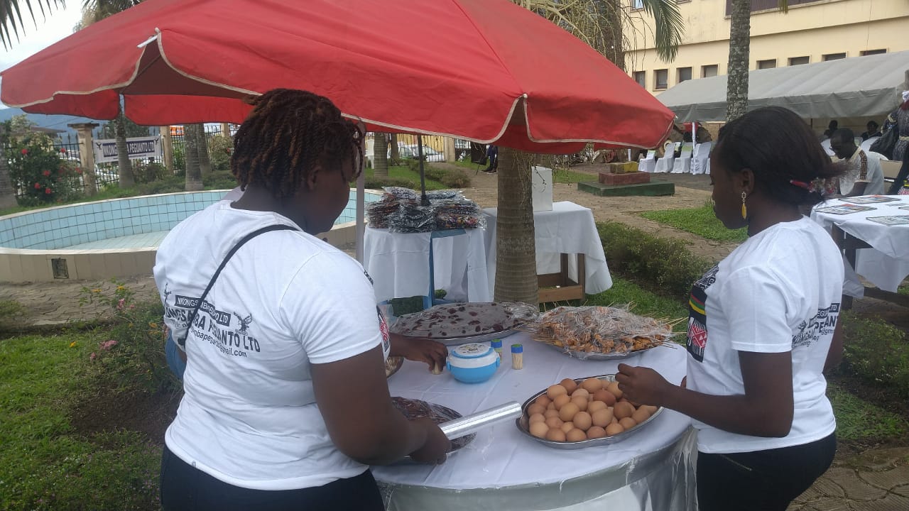 Lire la suite à propos de l’article Nkongsamba Union Fashion dans la ville de Nkongsamba