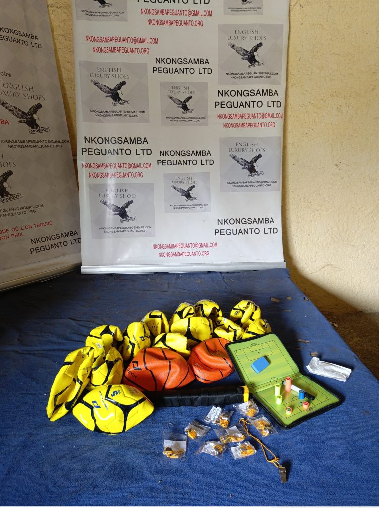 Remise de don en matériel sportif à l&rsquo;Académie Foutsi Sar de Mbouta